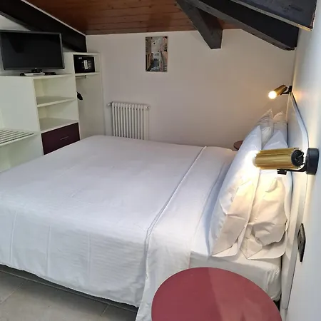 Carafa - - Ii 4*