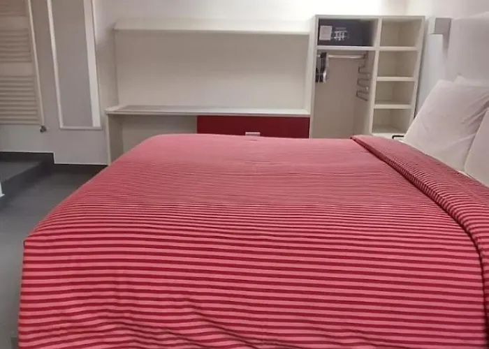 Carafa Suite - Plus - Plus II 3* Napels